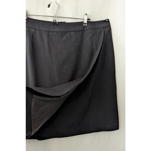 NWOT! JESSICA LONDON! "SHELL" WRAP STYLE FRONT BLACK KNEE LENGTH SKIRT! SZ 18 - Picture 3 of 7